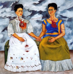 cuadro surrealista de frida kahlo en el que se ven a dos autorretratos, uno triste y feliz